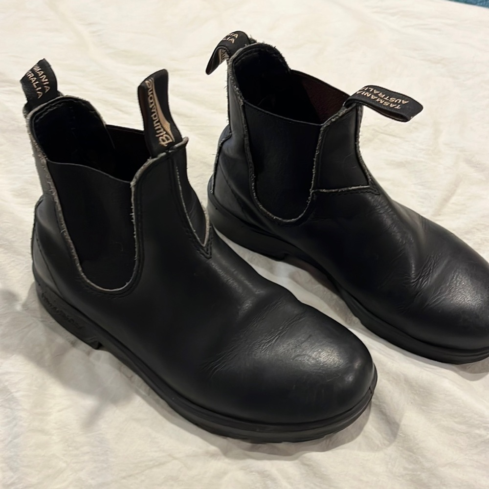 Blundstone Black Boots Women’s 7 (AU Size 4)